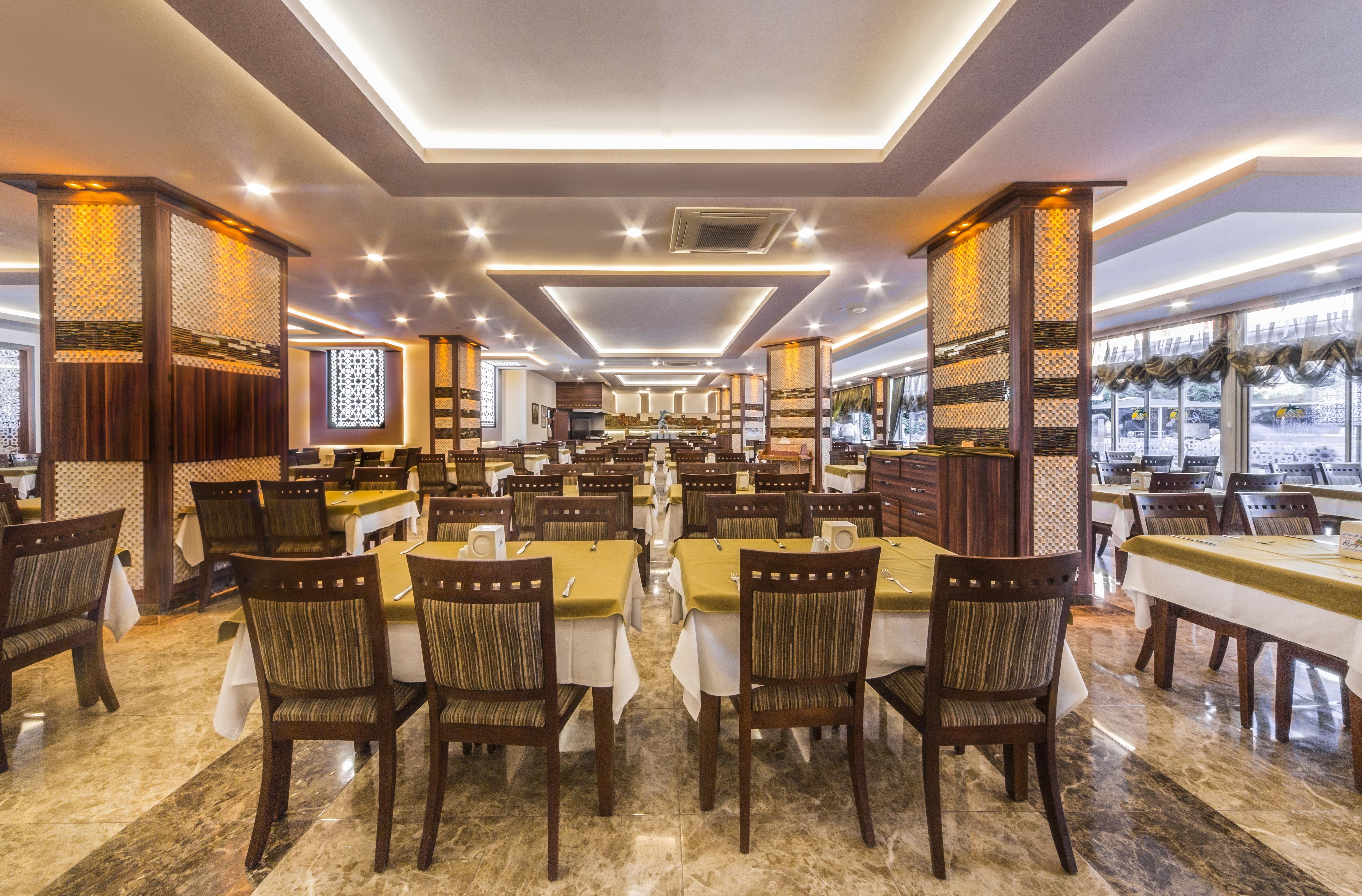 Kleopatra Royal Palm Hotel Alanya Exterior foto