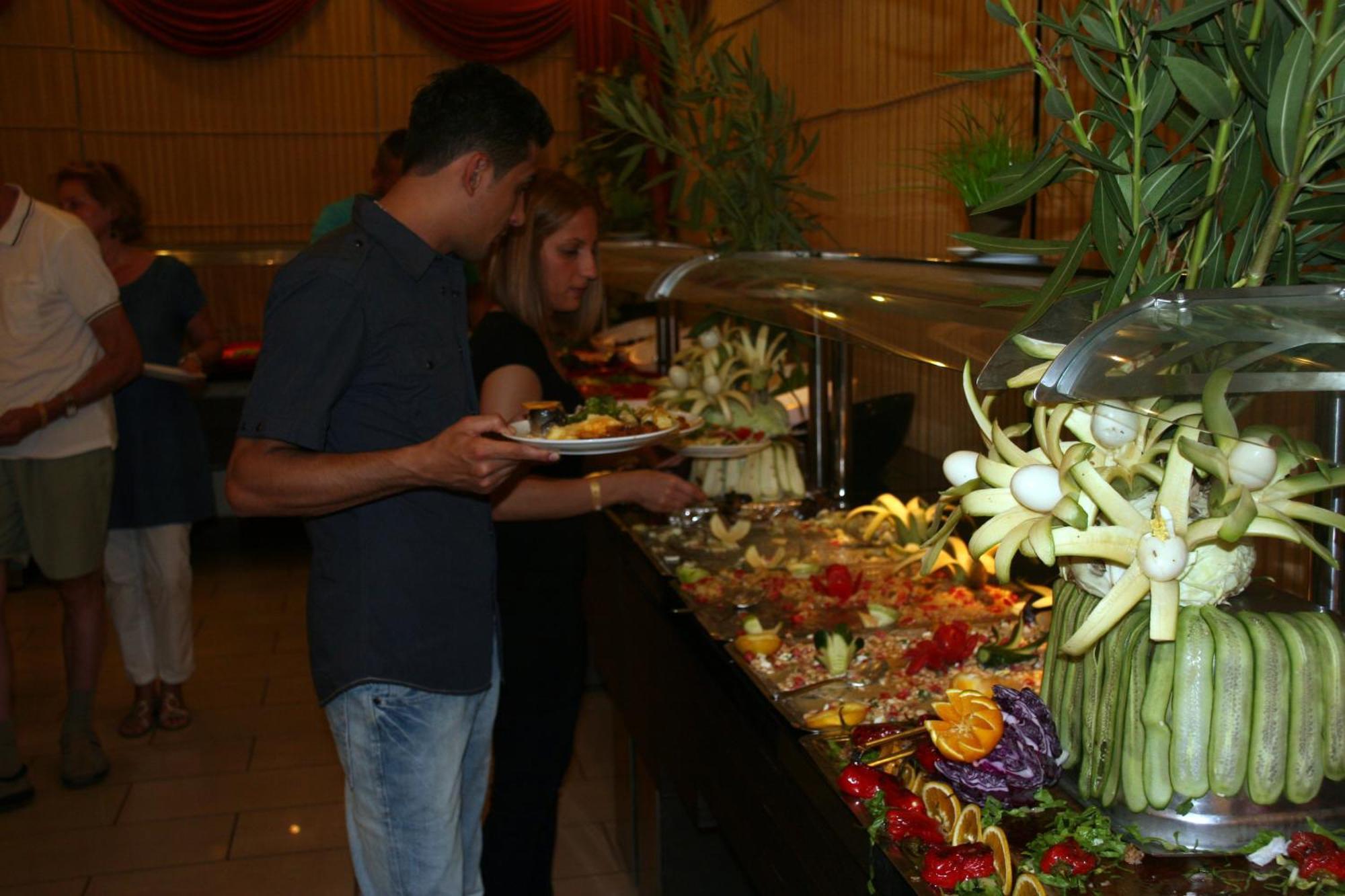 Kleopatra Royal Palm Hotel Alanya Exterior foto