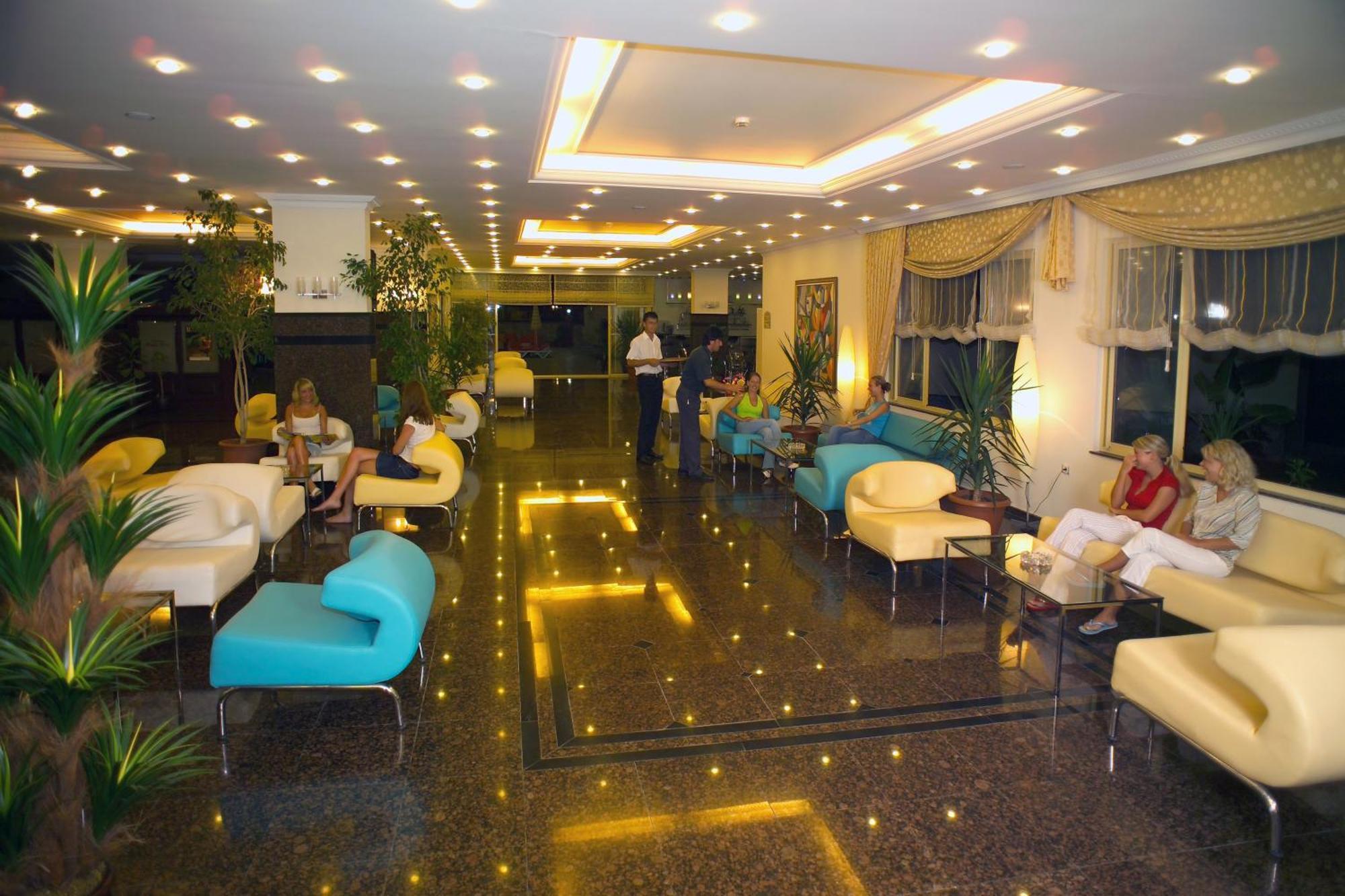 Kleopatra Royal Palm Hotel Alanya Exterior foto